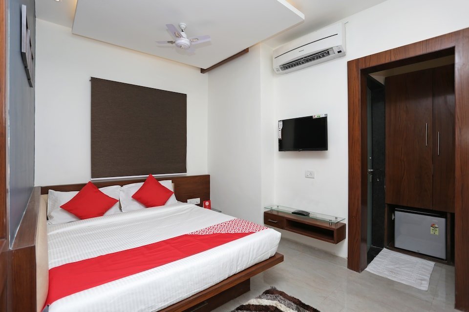 OYO HOTEL KHUSHI REGENT - Prices & Reviews (Bhopal, India)