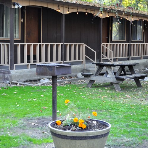 Sequoia Campground & Lodge image
