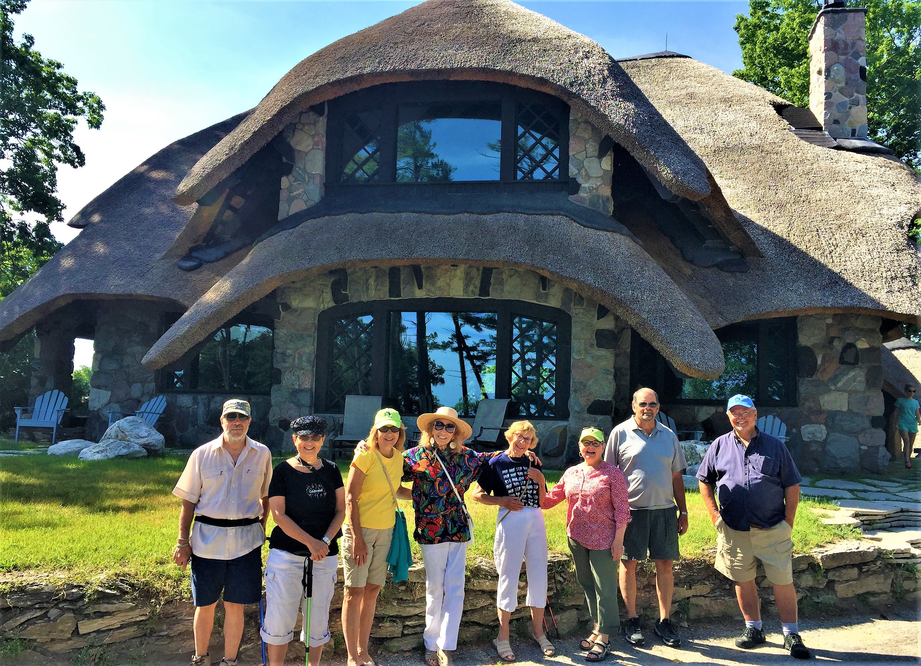 Mushroom House Tours Charlevoix 2022 Lo Que Se Debe Saber Antes De   Larger Groups Can Be 