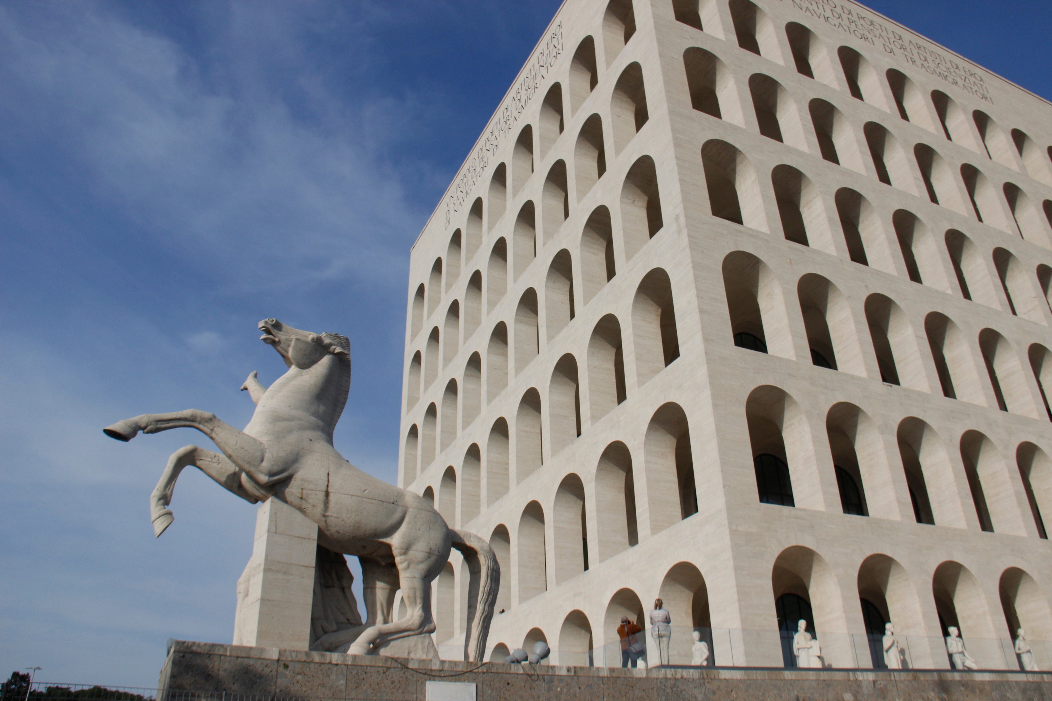 Fendi palazzo della shop civiltà italiana mostra