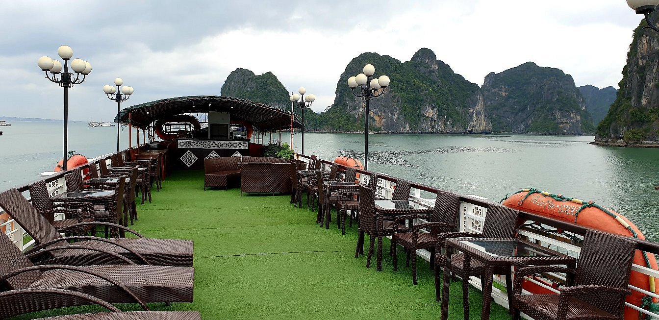 paloma cruises halong bay