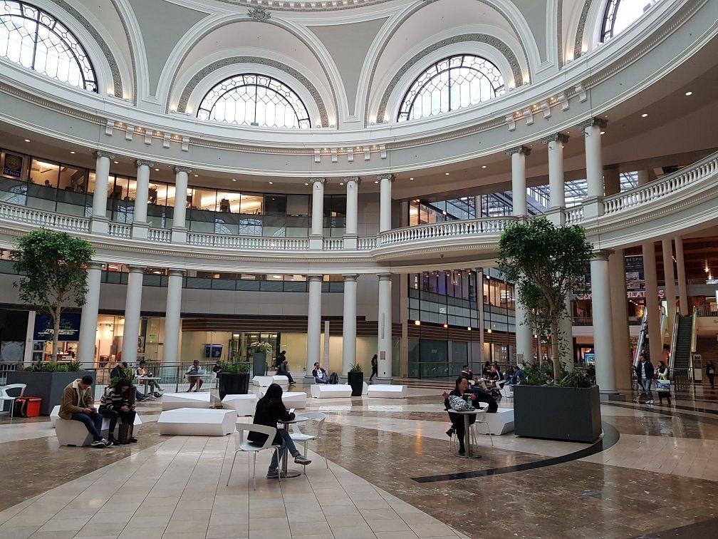 As SF's Westfield mall dies, another Bay Area Westfield mall thrives
