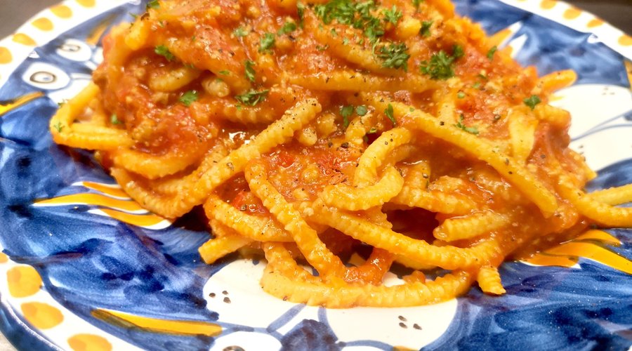 Spaghetti alla chitarra al ragù