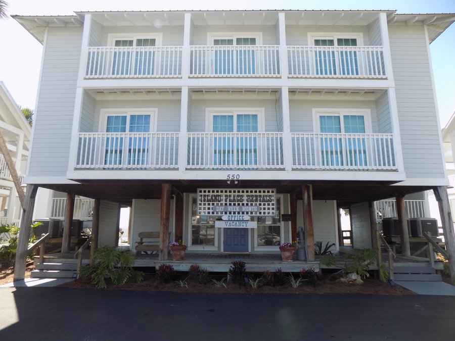 ISLAND PLACE (Cedar Key) Apartment Reviews, Photos, Rate Comparison