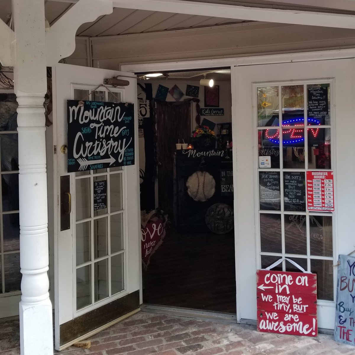 Mountain Time Artistry (Gatlinburg) - All You Need to Know BEFORE You Go