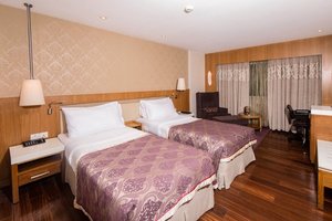 Room & Suite