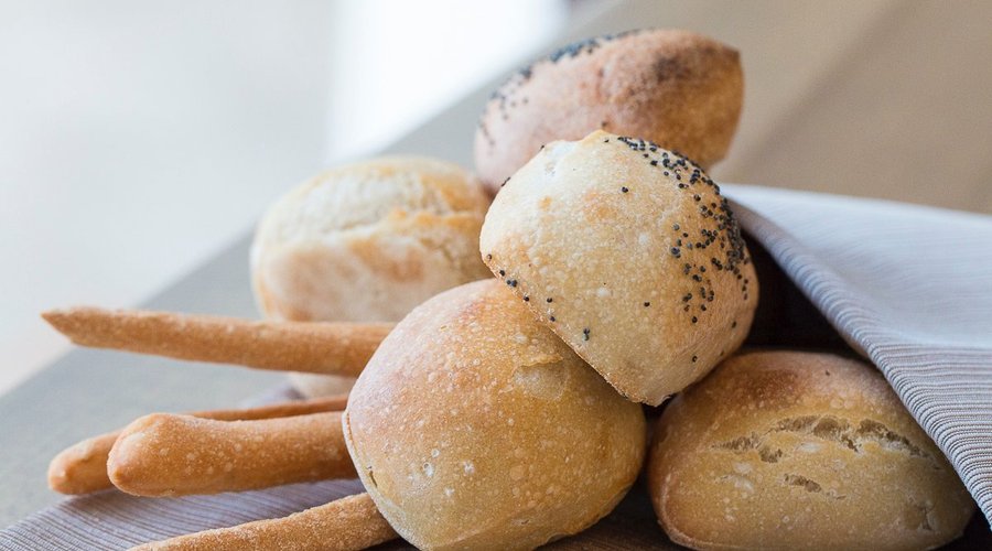 pane e grissini di nostra produzione