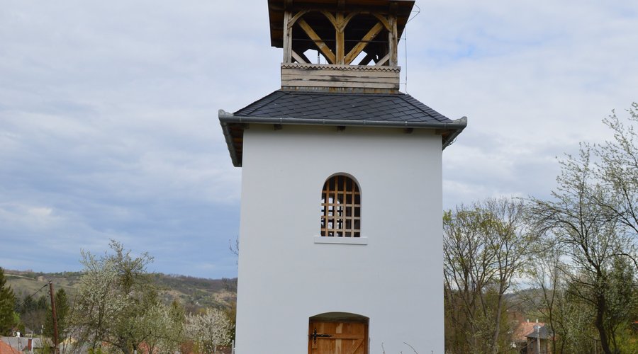Harangláb, csodás kilátással