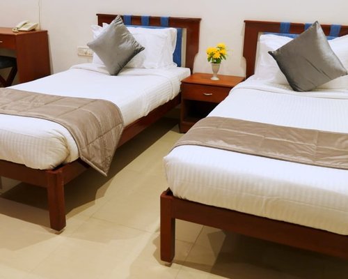 94  Tiruvannamalai room booking in an ashram for Kids