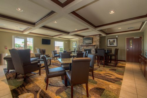 COBBLESTONE INN & SUITES - HOLYOKE $92 ($̶1̶1̶0̶) - Updated 2022 Prices ...