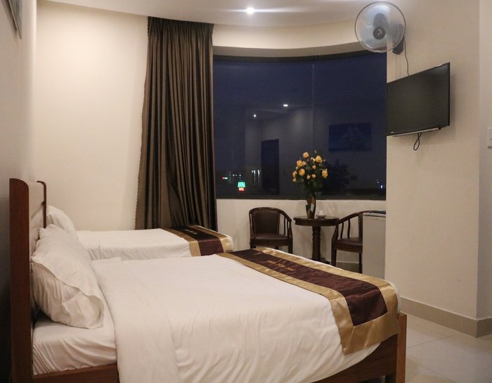 Phuc Ngoc Hotel - hotel rooms