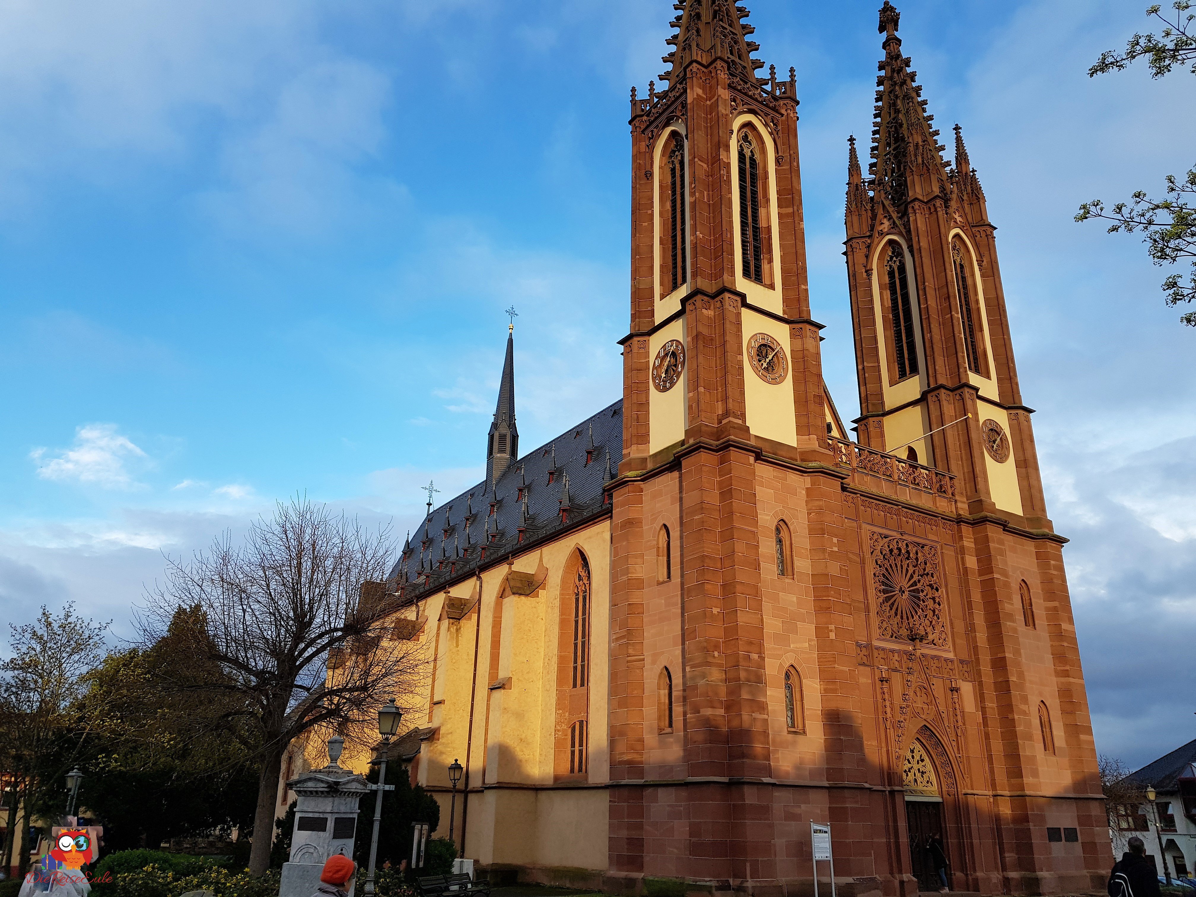 Rheingauer Dom Pfarrkirche Heilig Kreuz - All You Need To Know BEFORE ...