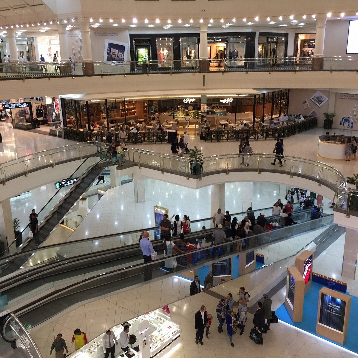 Дубай сити центр. Dubai Deira City Mall. Deira City Centre Дубай. Дубай Молл 2023. Дейра Сити центр Дубай магазины.