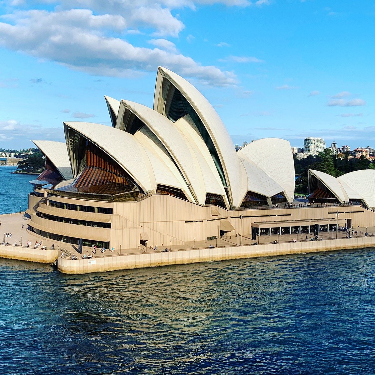 visit sydney opera house