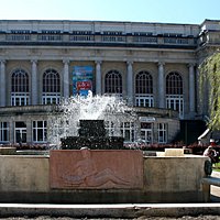 Vue de la fontaine des jardins du casino