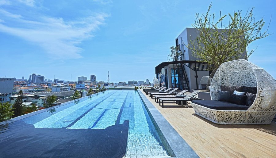 A rooftop infinity pool.
