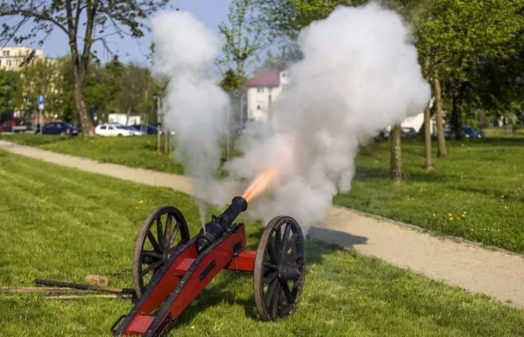 And this is how a cannon shot looks like :) Yep you can fire a cannon in Zamość :)