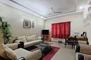 SILVERKEY EXECUTIVE STAYS 20009 GACHIBOWLI (Hyderabad) - Specialty ...