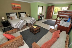 Room & Suite
