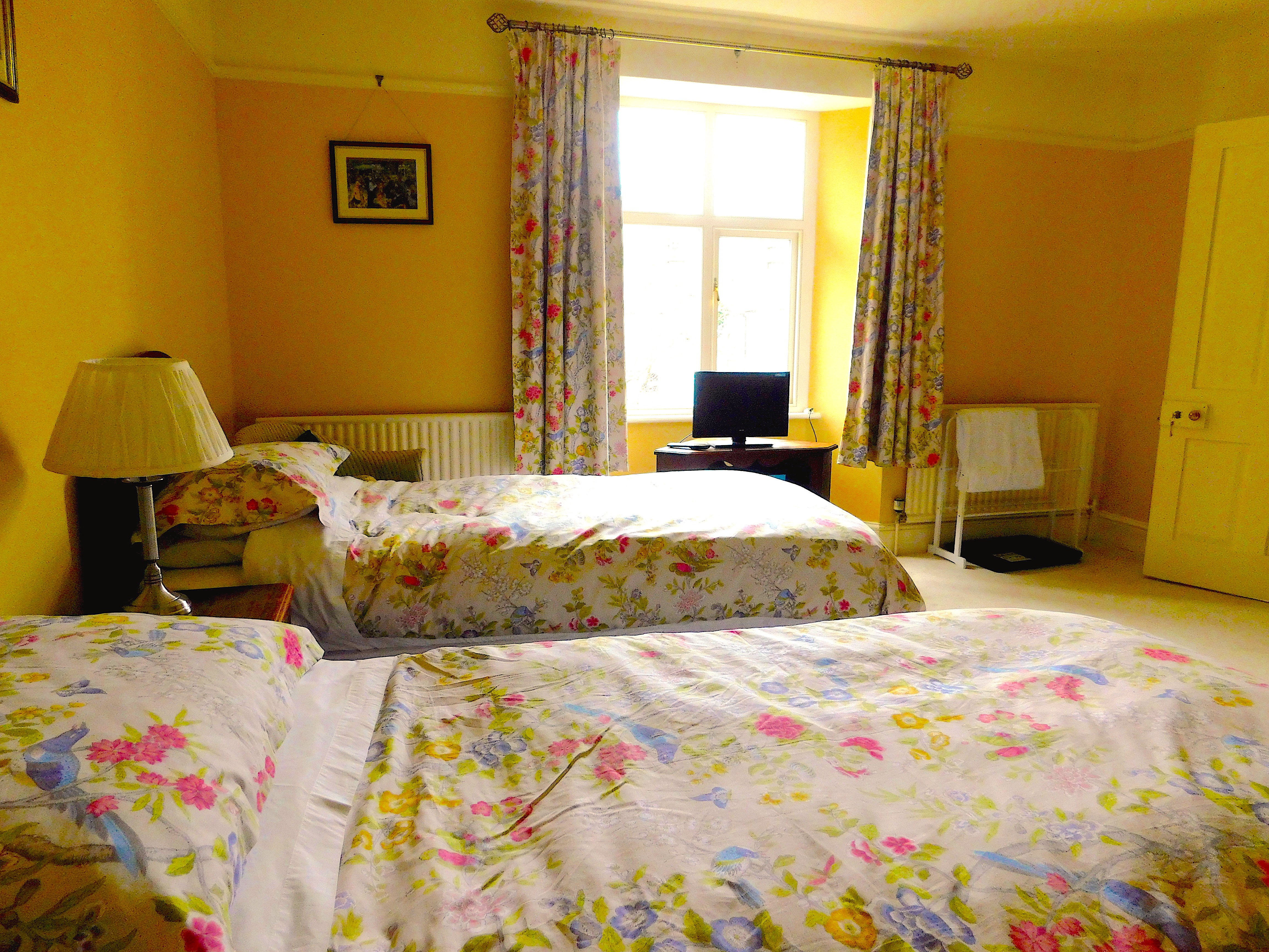 HALL FARM HOUSE BED AND BREAKFAST - B&B Reviews (Buxton, England ...