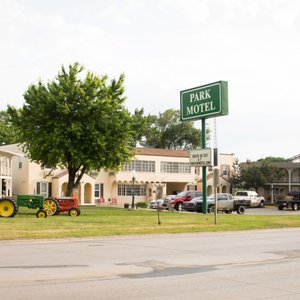 Welcome to the Park Motel!