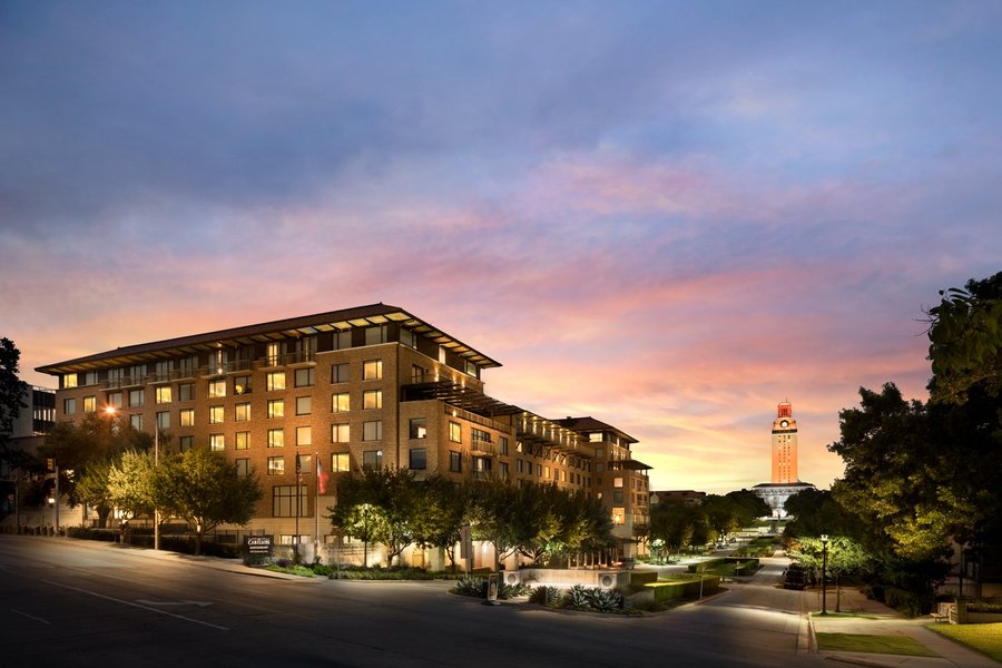 AT&T エグゼクティブ エデュケーション アンド カンファランス センター (AT & T Hotel and Conference
