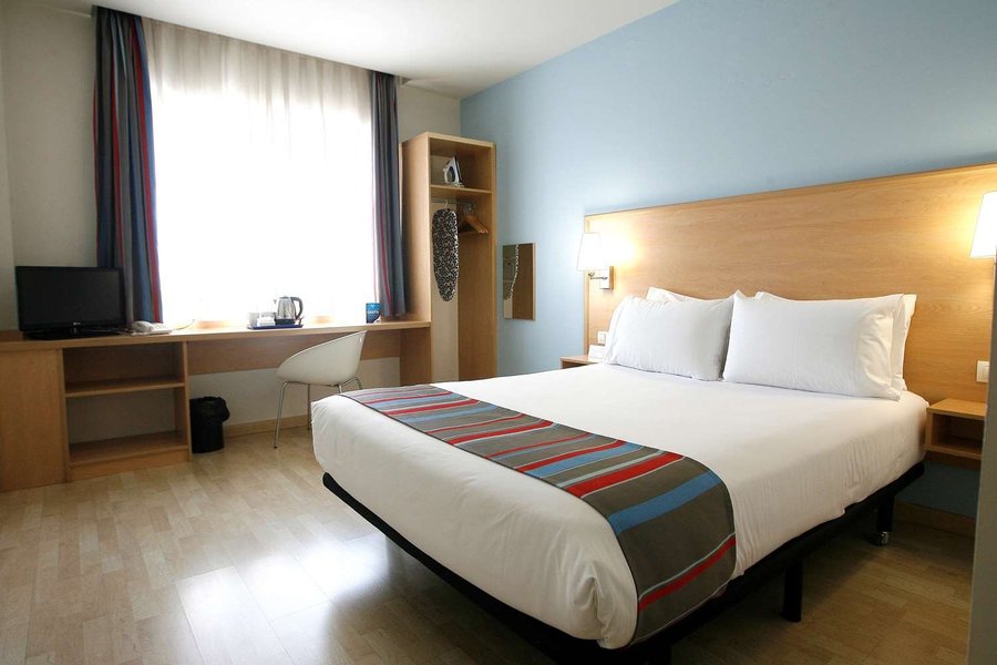 TRAVELODGE MADRID TORRELAGUNA - Updated 2022 Prices (Spain)