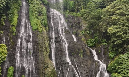 Banyumala Twin Waterfall