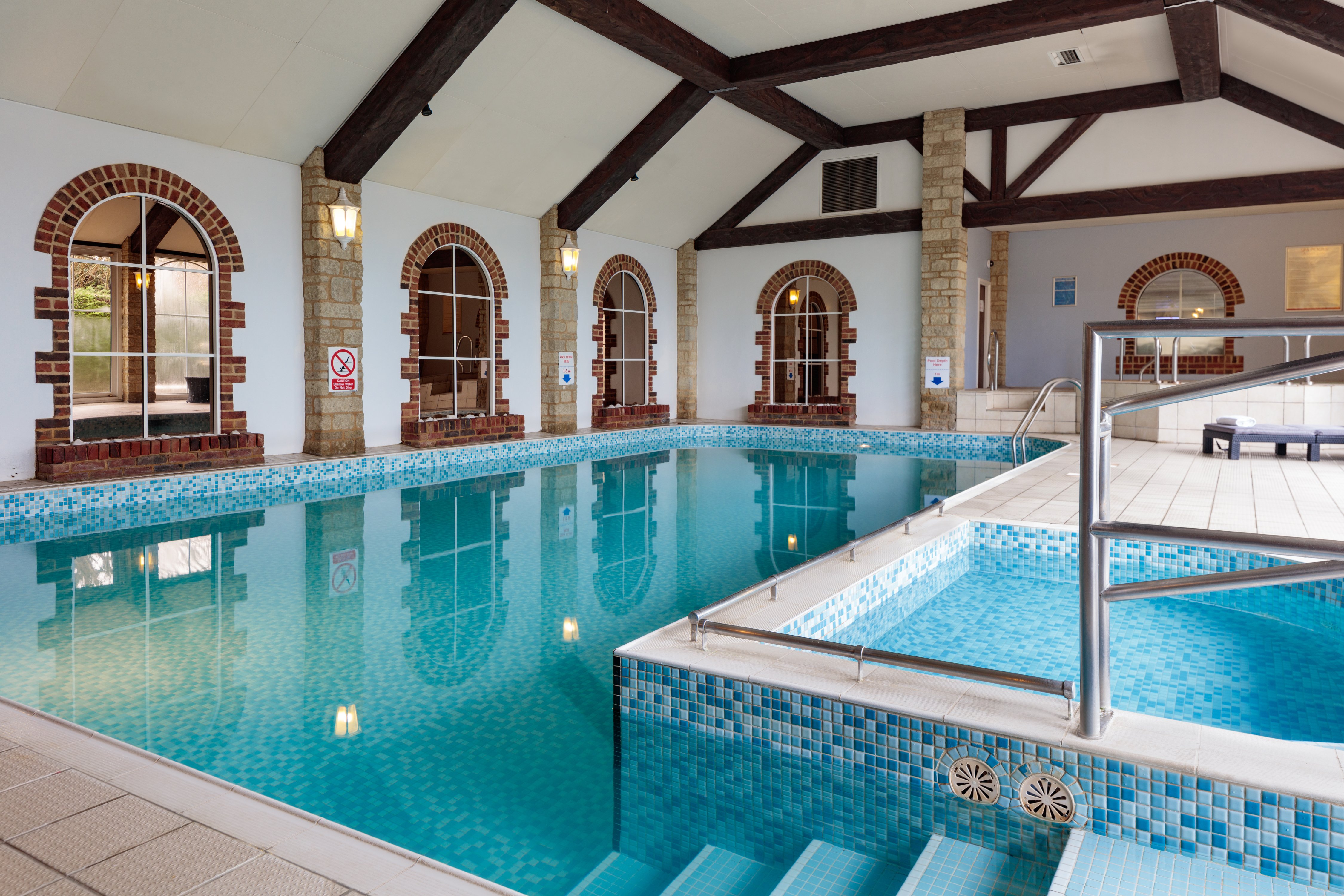 Oxford Witney Hotel Pool Pictures & Reviews - Tripadvisor