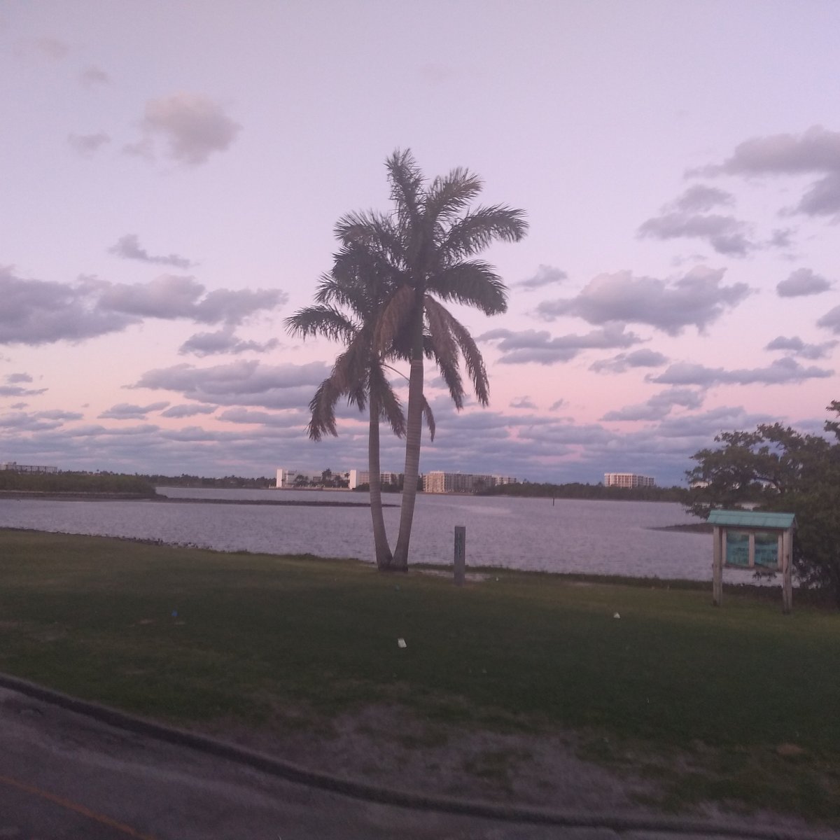 THE BEACH CLUB ON THE WATERFRONTLSKE WORTH, Lake Worth - Menu, Prices ...