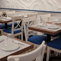 Uncle Tony's Taverna