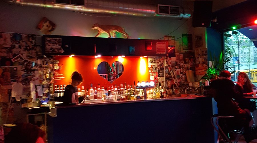 Nemdebar - Budapest - Budaside