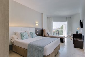Room & Suite