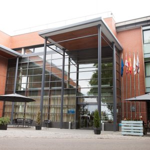 ENTRADA PRINCIPAL