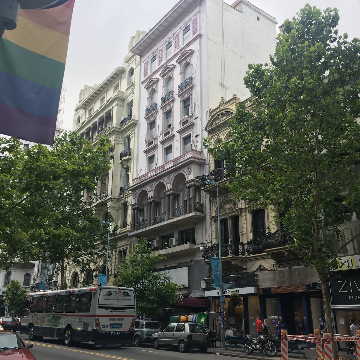 Lares (Montevideo) Lohnt es sich? Aktuell für 2023 (Mit fotos)