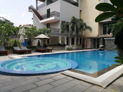 HOLIDAY HOTEL BATTAMBANG - Reviews (Cambodia)