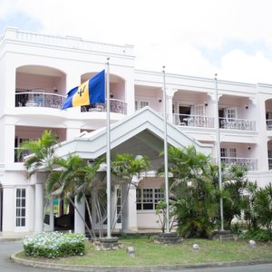 Main entrance to Hotel PomMarine