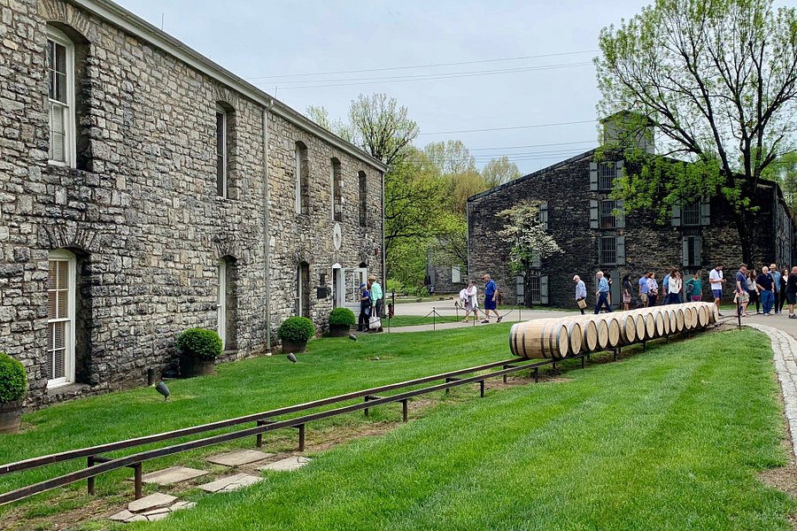 woodford reserve tours