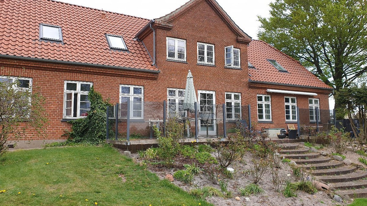 KAROLINELUND APARTMENTS - Apartment Reviews (Billund, Denmark ...