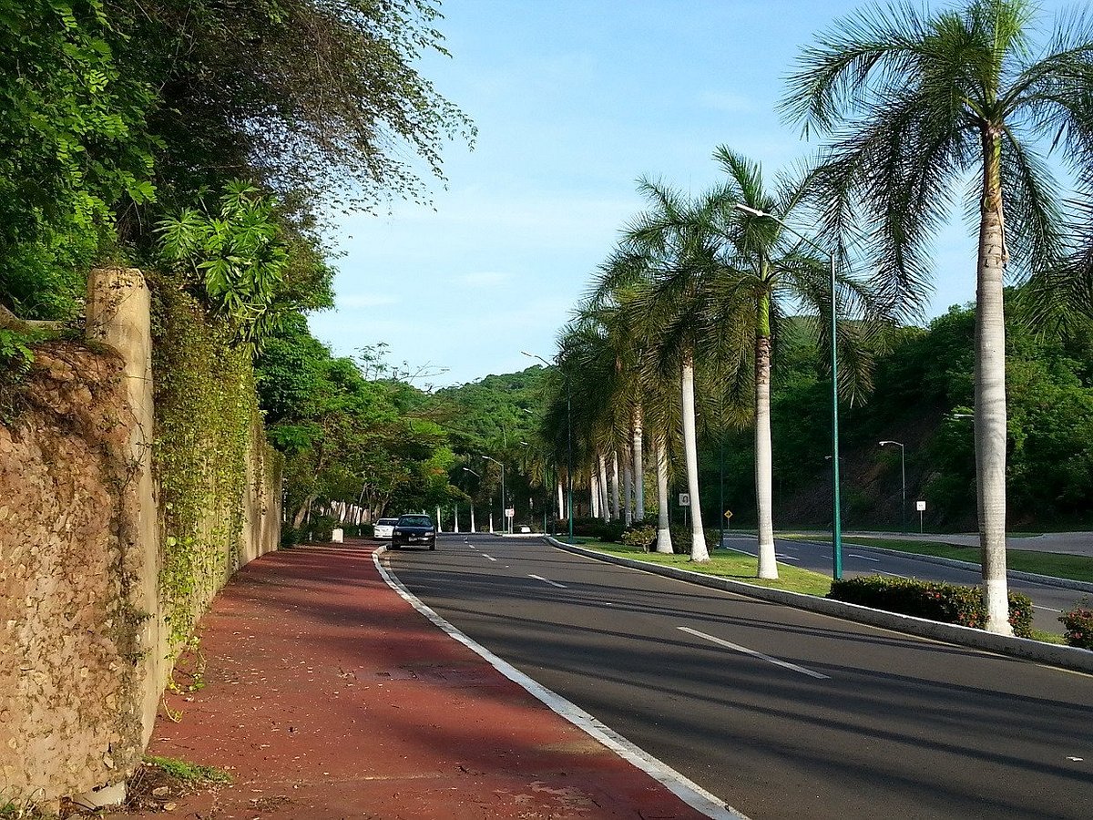 Ciclopista de Ixtapa - All You Need to Know BEFORE You Go