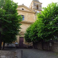 il sagrato della chiesa