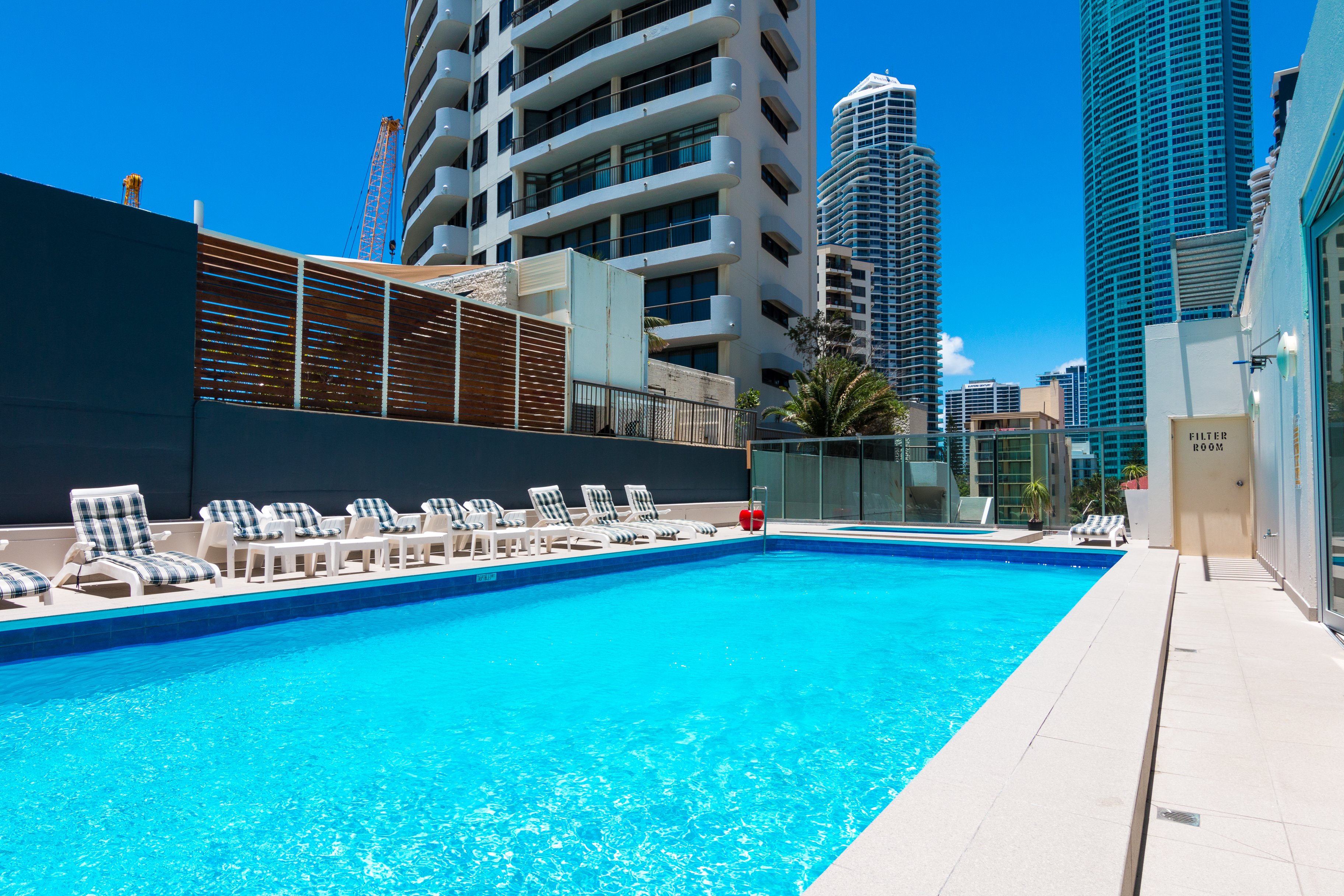 Beachcomber Resort Surfers Paradise Pool: Pictures & Reviews - Tripadvisor