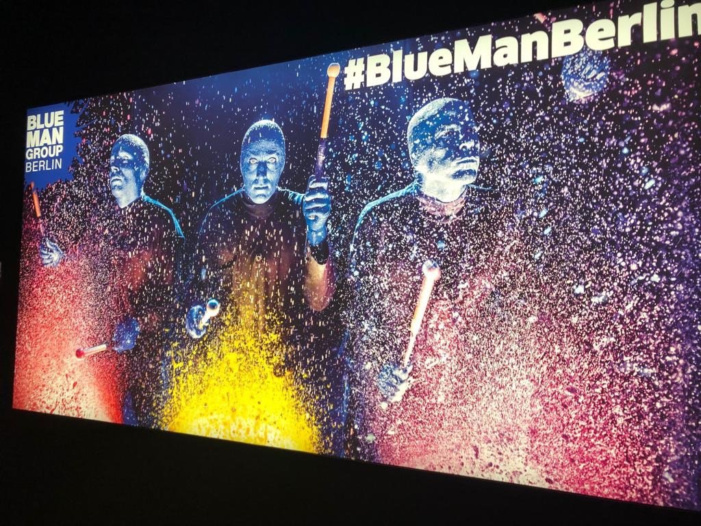 Blue Man Group - Stage Bluemax Theater (Berlijn) - Alles Wat U Moet ...