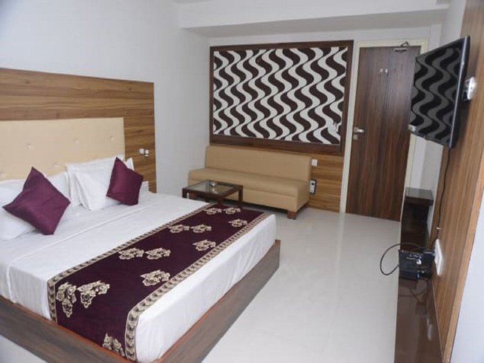 GRAND SAHARA INN HOTEL - Lodge Reviews (Gandhinagar, Gujarat)