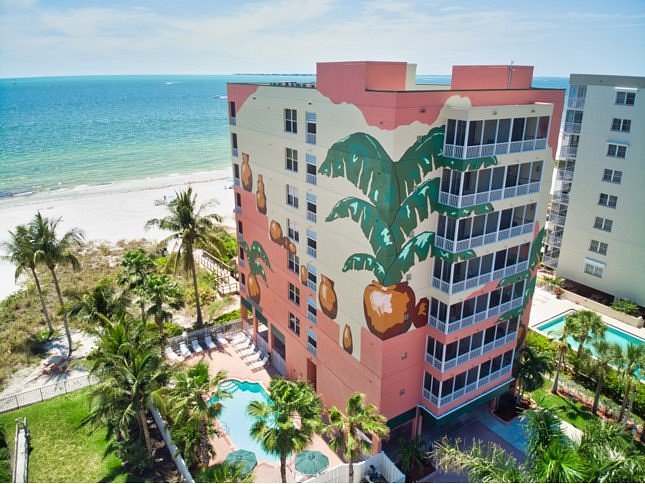 CASA PLAYA BEACH RESORT - Prices & Hotel Reviews (Fort Myers Beach, FL)
