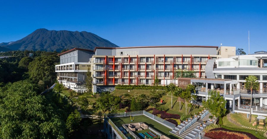 The First International Standard Accomodation in Puncak