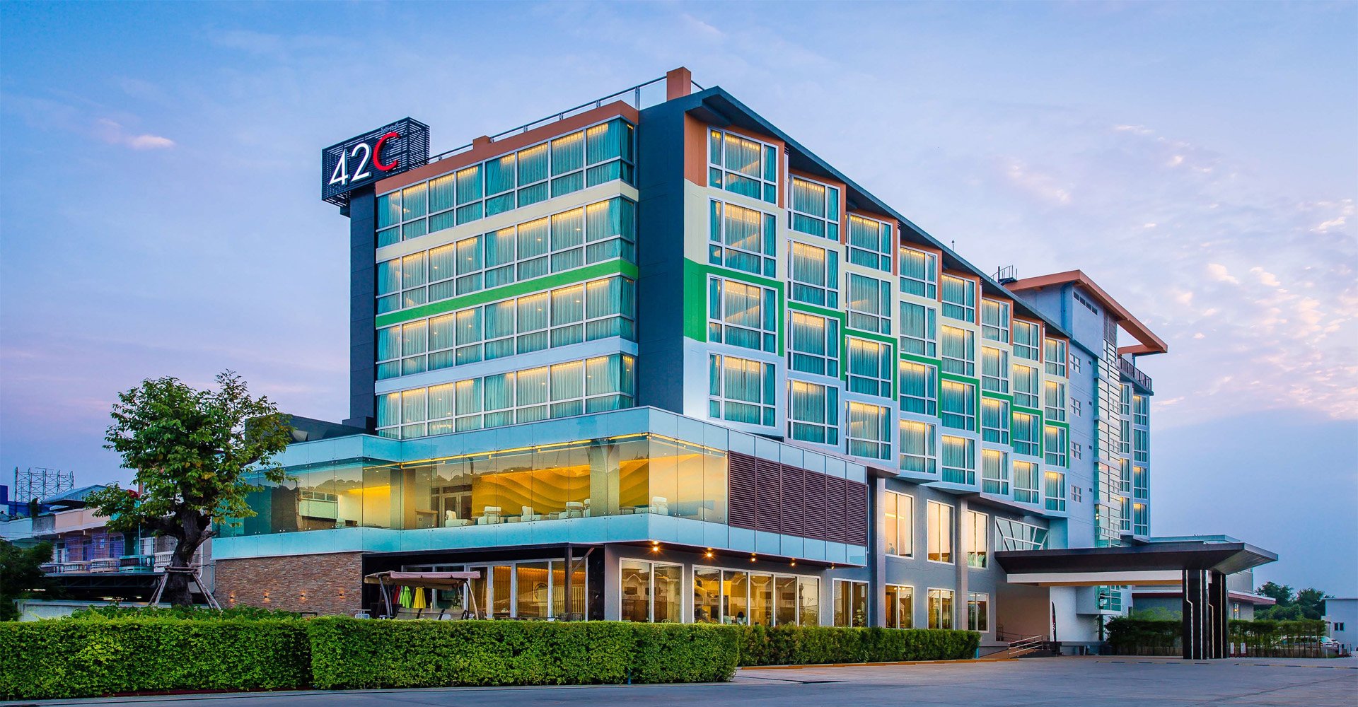 42C THE CHIC HOTEL $33 ($̶5̶1̶) - Prices & Reviews - Nakhon Sawan