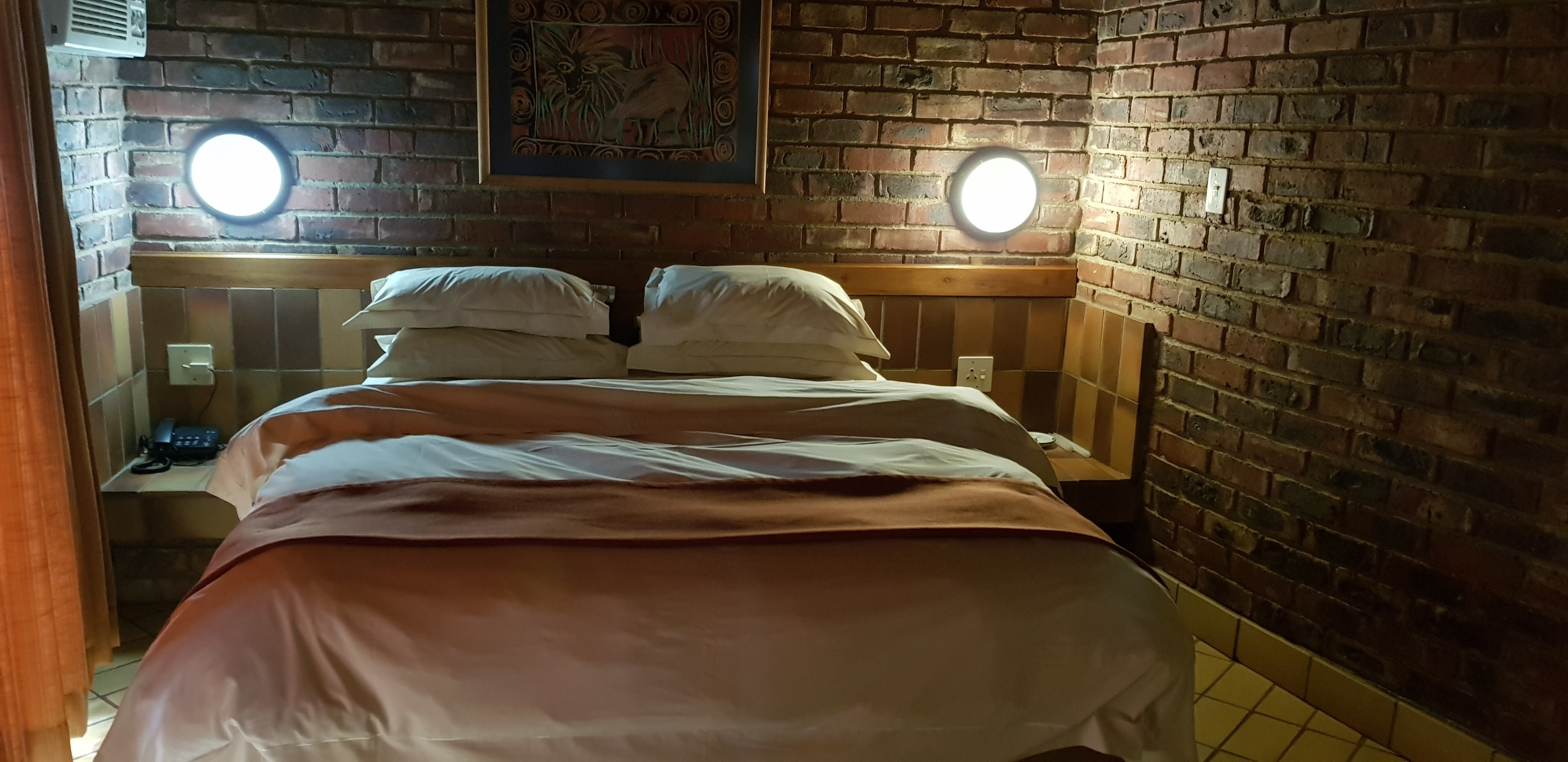 Manyane Resort Rooms: Pictures & Reviews - Tripadvisor