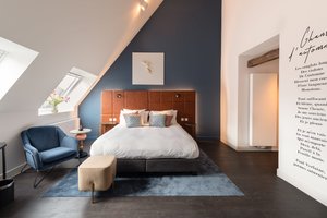 Room & Suite