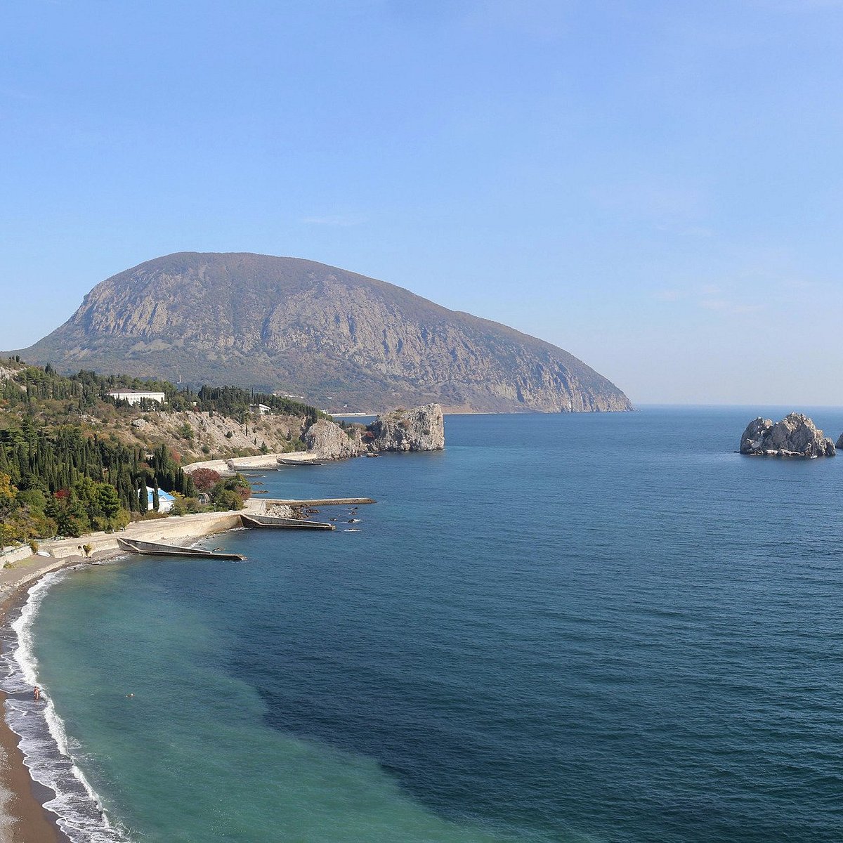 Гурзуфская гора. Гурзуф медведь гора. Ялта медведь гора. Гора Аю-Даг (Партенит). Гурзуф Крым гора медведь.